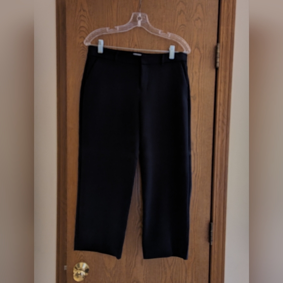 Old Navy Cropped Pants in Navy, Size Small - Picture 2 of 8